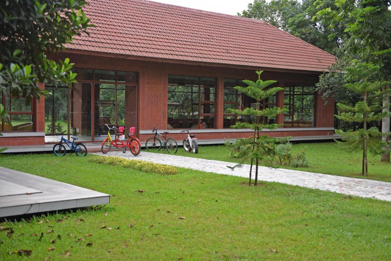 Sarah Resort Gazipur Экстерьер фото