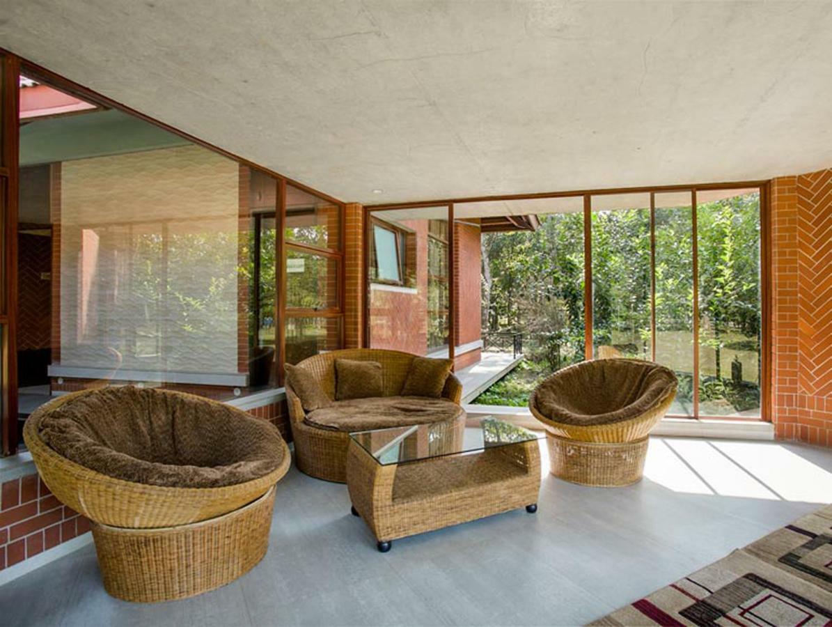 Sarah Resort Gazipur Экстерьер фото