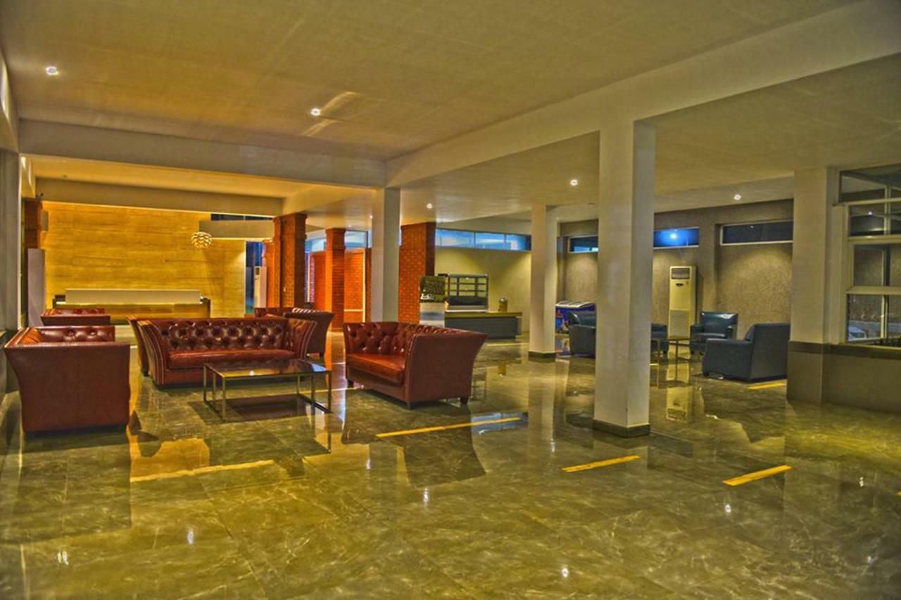 Sarah Resort Gazipur Экстерьер фото